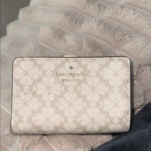 Kate Spade Beige Floral Wallet
